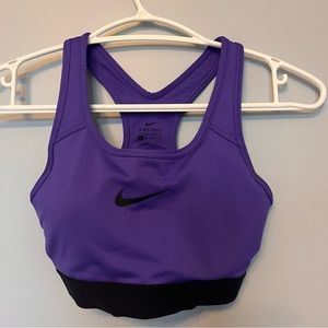 Nike Swoosh Sports bra